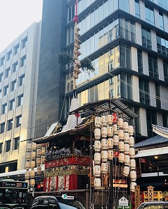 御神輿.jpg